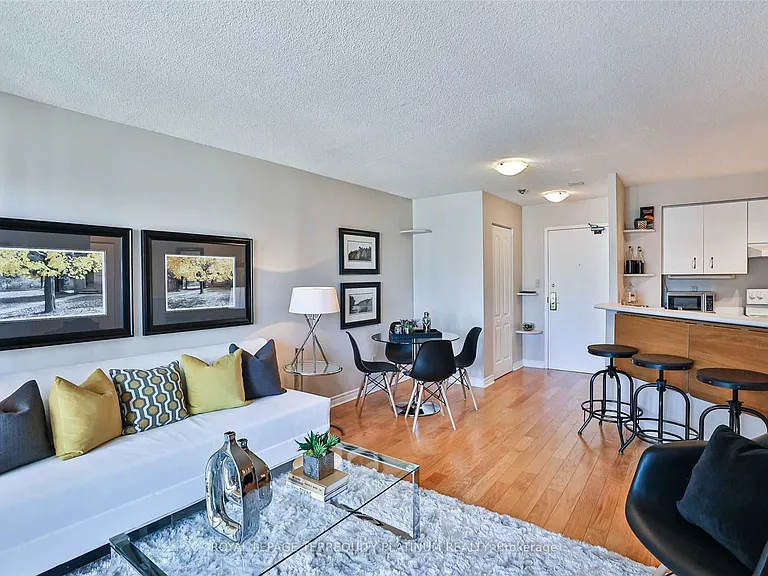 25 Grenville St #1801 — Photo 3