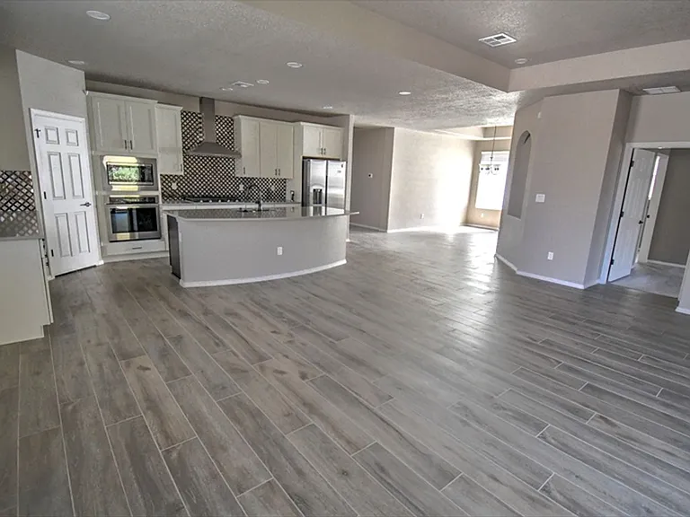 11404 Rock Squirrel Ave SE — Photo 5