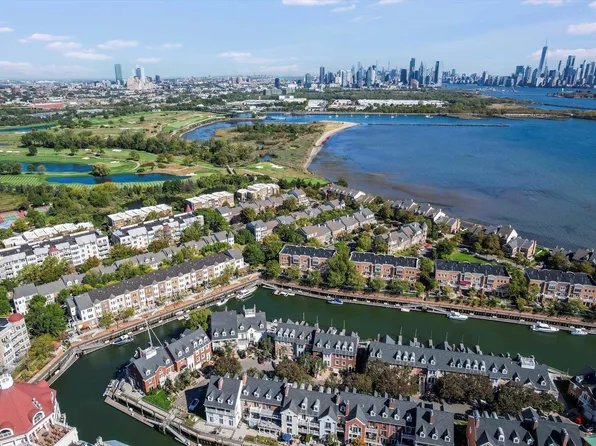 207 Shearwater Ct West image 31 of 32