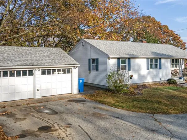 41 Old River Rd, Lincoln, RI 02865