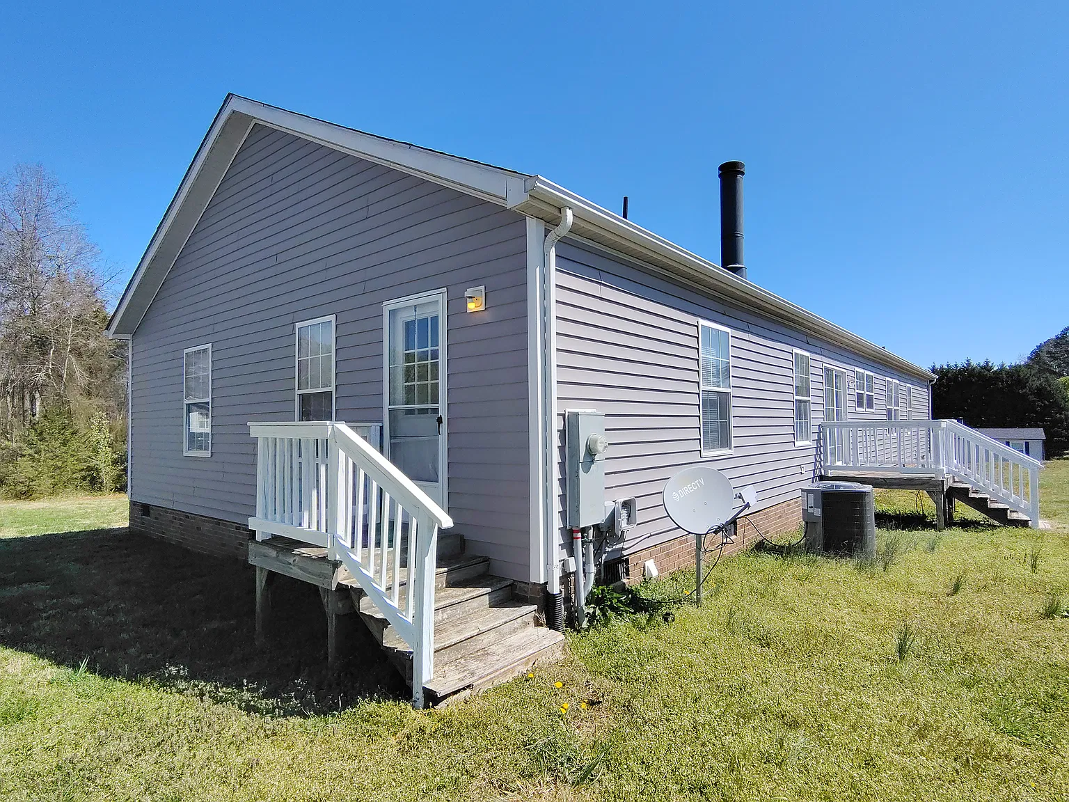 4 bed, 2250 sqft, $1,700 — Photo 3