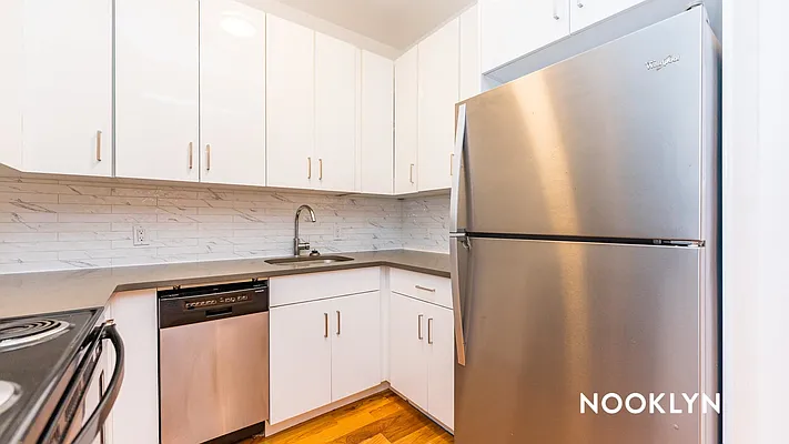 Rented by Nooklyn NYC LLC | media 13