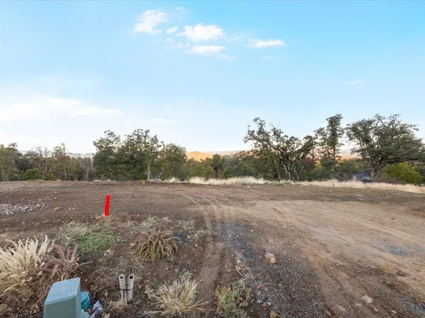 439 Quail Run #72, Eagle Pt, OR 97524