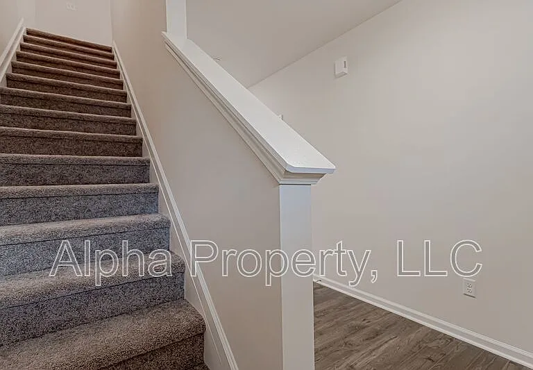25 Apricot Ln — Photo 3