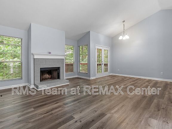 3rd image of 2262 Cobb Creek Dr