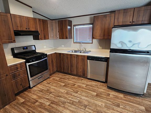 4th image of 800 S Eastgate St #48