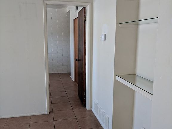 5th image of 3423 E Flower St Unit 9