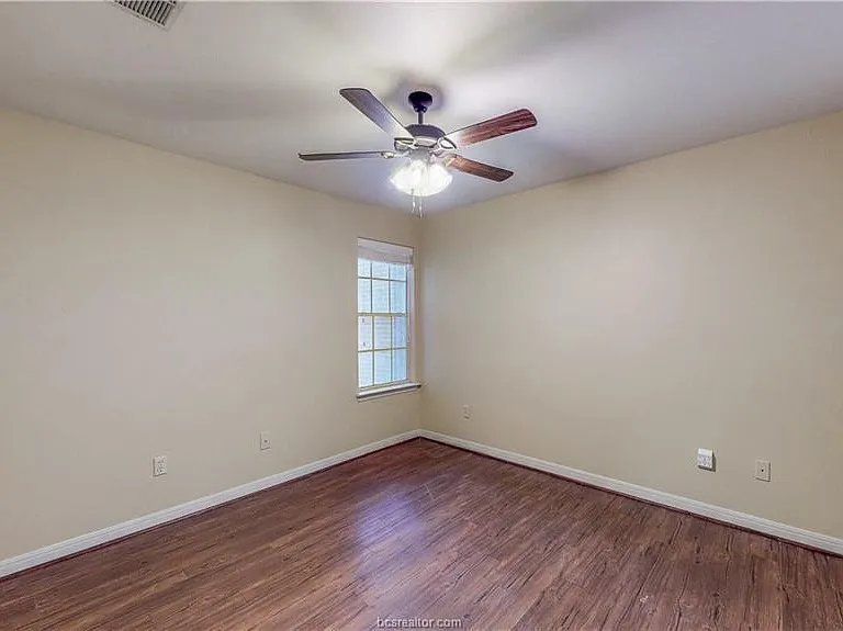 701 Balcones Dr #39 — Photo 7