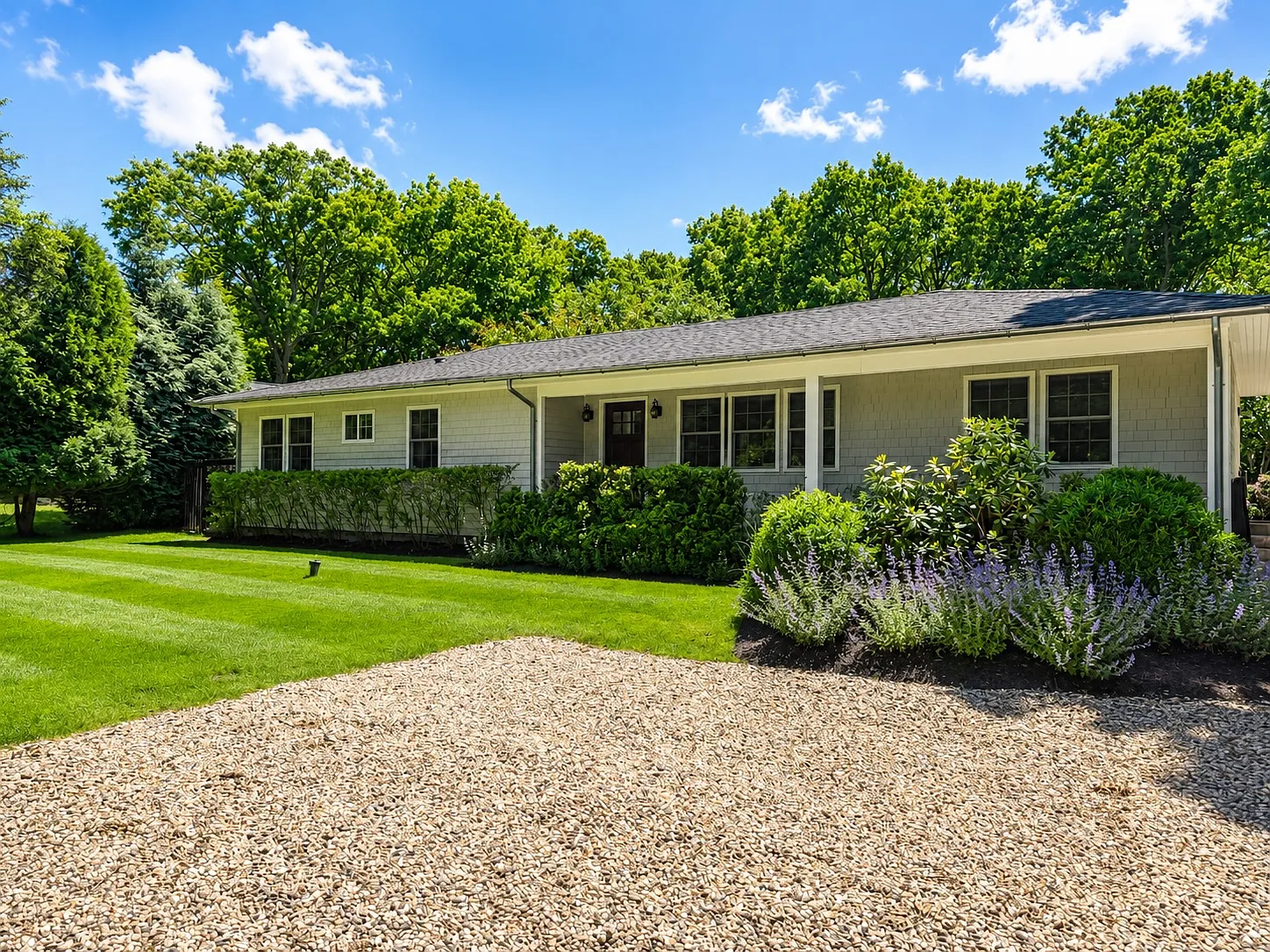 A Turnkey Springs Retreat for Summer Entertaining — Photo 2