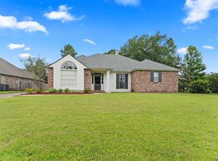 6214 Riverine Dr, Baton Rouge, LA 70820