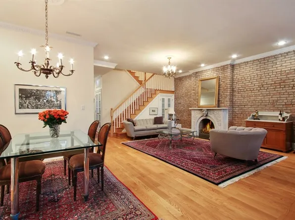 336 West 23rd Street image 13 of 25