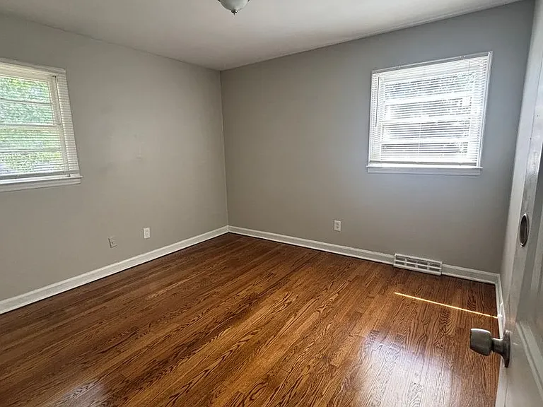 800 Yuma St — Photo 10