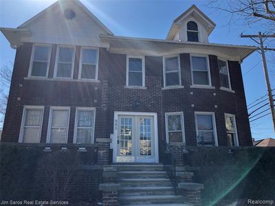 885 Nottingham Rd, Grosse Pointe Park, MI, 48230