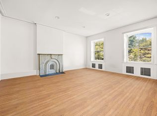 242 Carlton Ave FLOOR 3, Brooklyn, NY 11205