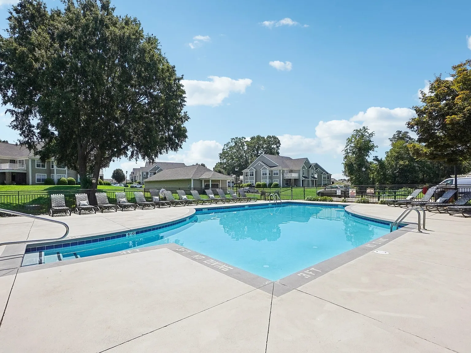 Stonebrook Apartments — Photo 4