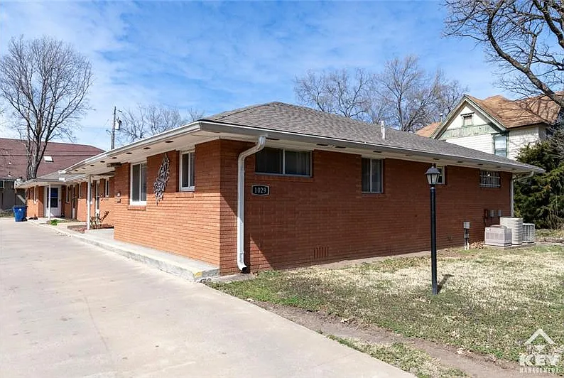 1 bed, 758 sqft, $550 — Photo 1