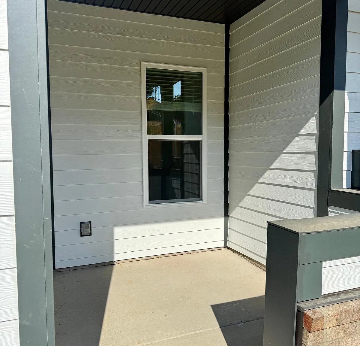 3 bed, 2.5 bath, 1952 sqft, $2,395 — Photo 4