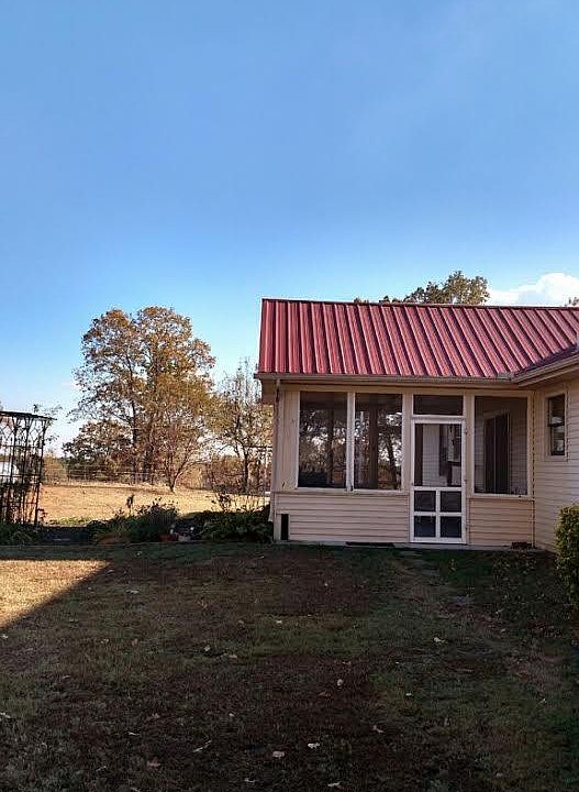 2nd image of 9290 Shady Grove Rd