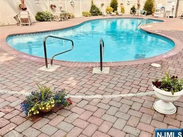 205 Bergen Tpke APT 2A, Ridgefield Park, NJ 07660
