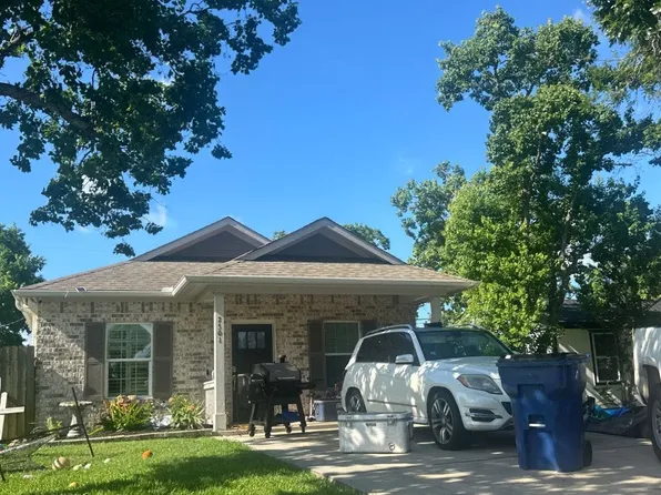 2501 29th Ave N, Texas City, TX 77590