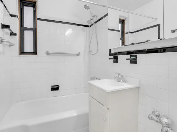 102-32 65th Avenue image 2 of 9