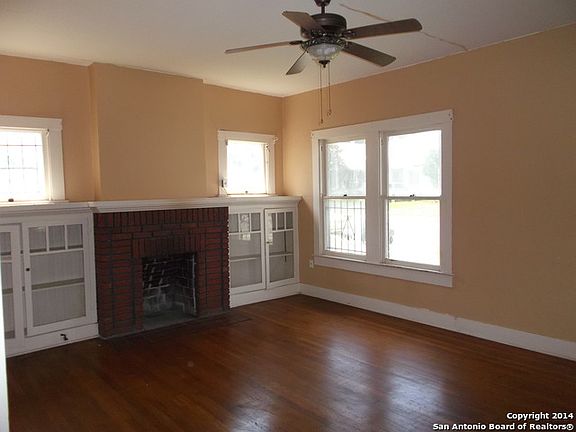 5th image of 210 Preston Ave