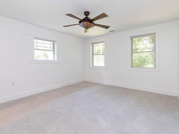 5th image of 115 Cragmont Rd