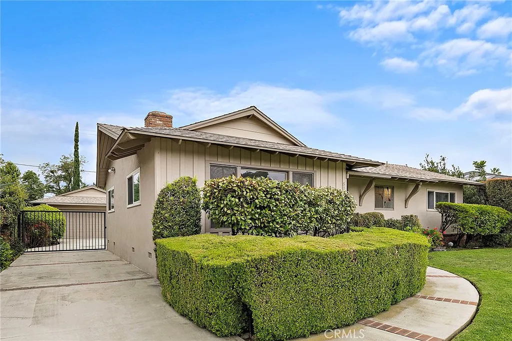 4 bed, 1874 sqft, $4,250 — Photo 4