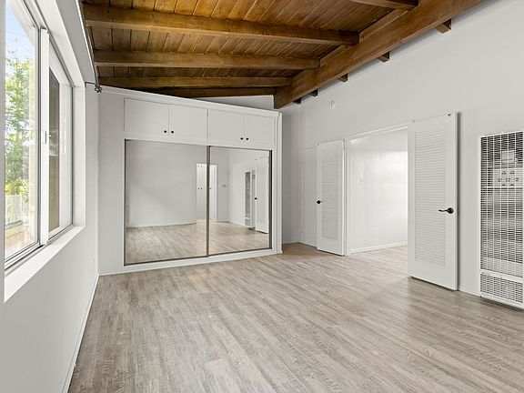4th image of 6725 Laurel Canyon Blvd #9-0/1