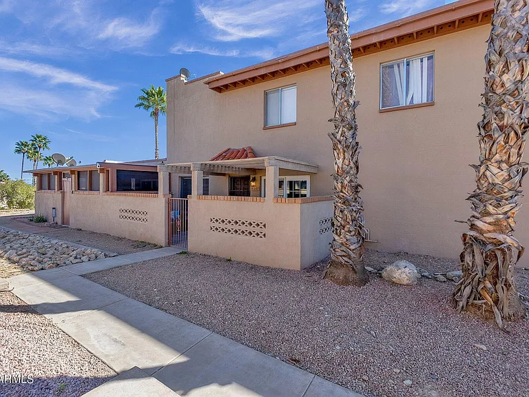 14247 N Boxwood Ln — Photo 30