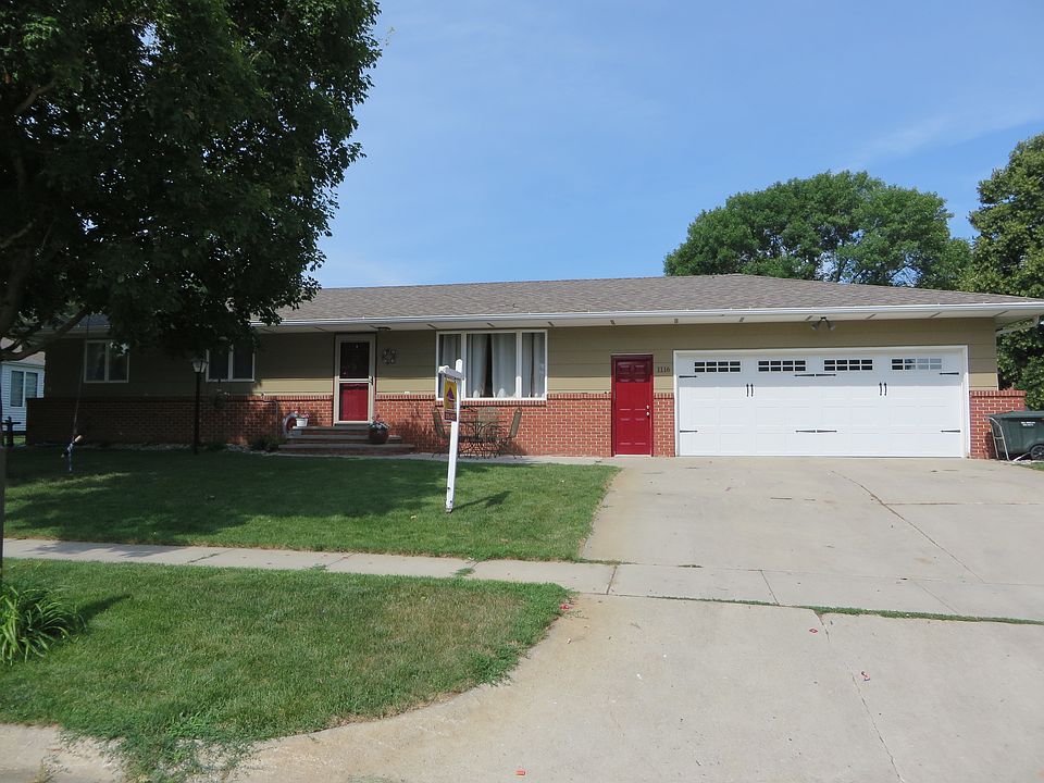 1st image of 1116 Lawndale Dr