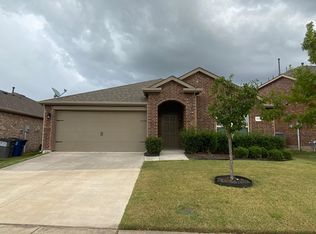 2105 Meadow Park Dr, Princeton, TX 75407