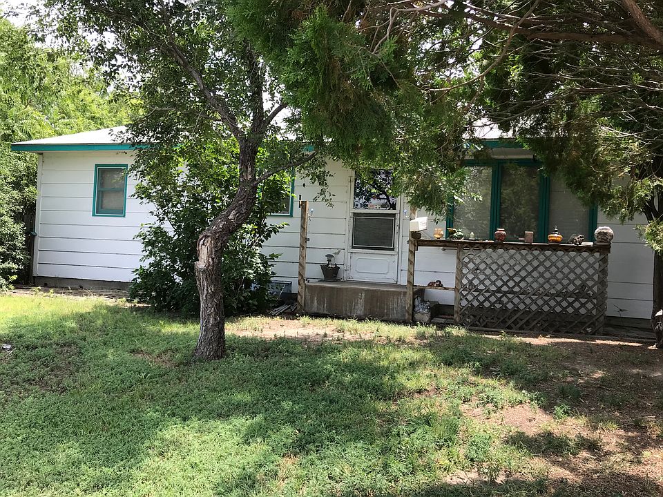 Front view of house.