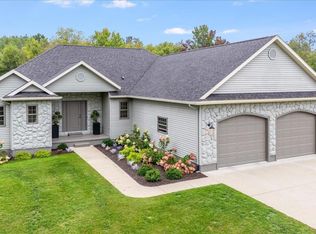 6853 Maple Acres Dr, Whittemore, MI 48770