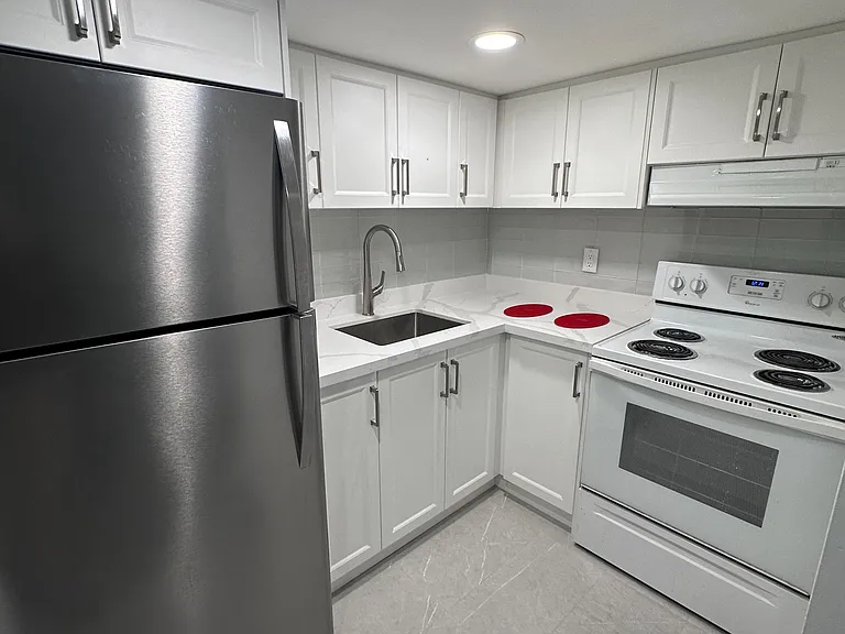 50 Marbury Cres #LOWER — Photo 15