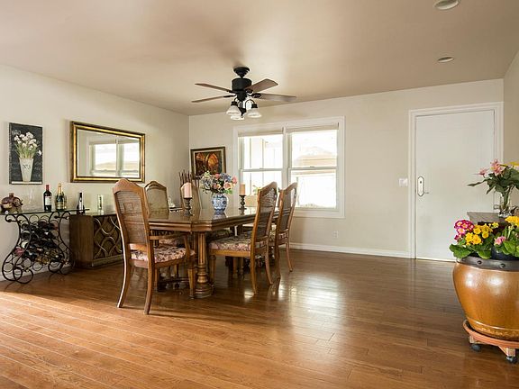 5th image of 2747 Saint Giles Ln