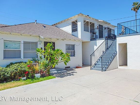 2nd image of 747 W Crescent Dr #4199461