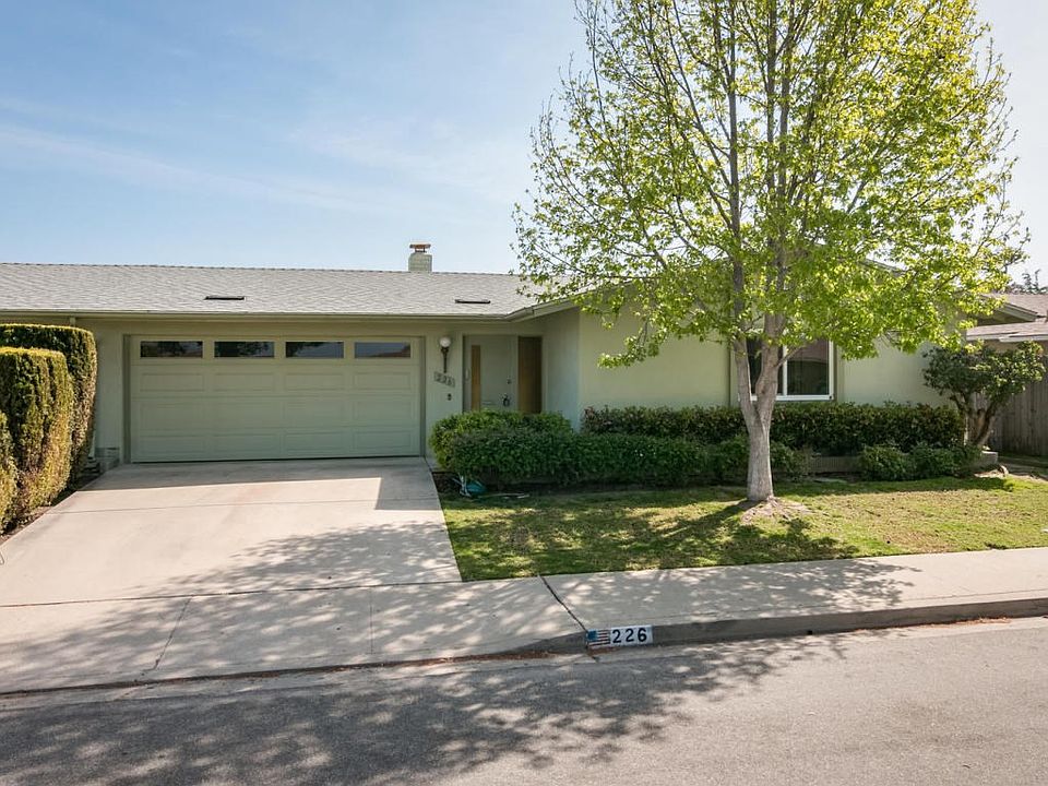 226 E Bay Blvd-MLS_Size-001-23-Front Ext