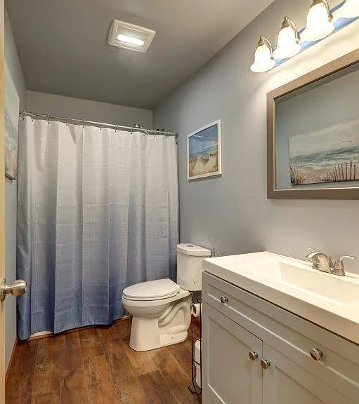 271 Bondgard Ave E — Photo 7