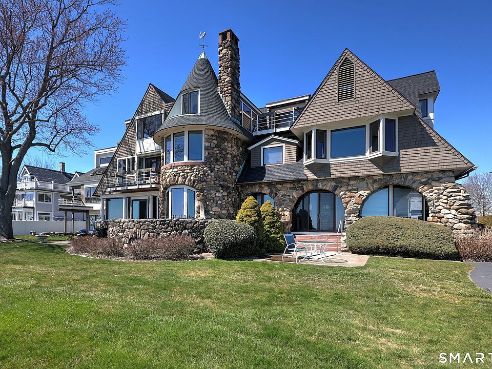 1st image of 8 Seaside Avenue #8