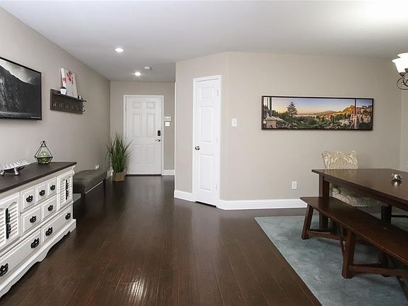 3rd image of 613 Blayke St