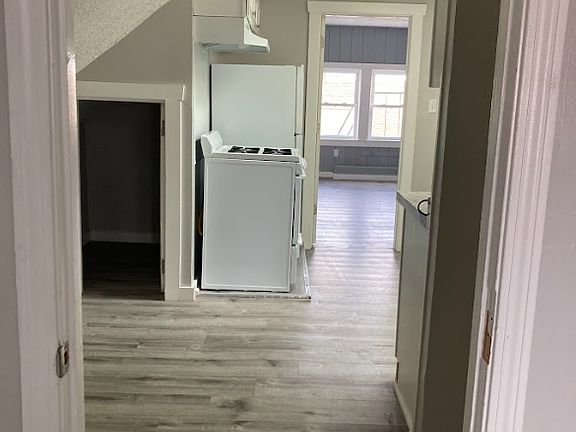 4th image of 27 Bullard St Floor 4