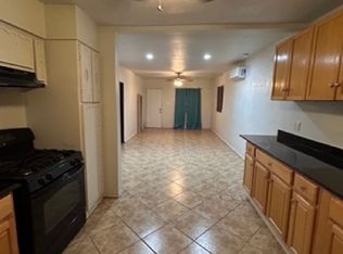 833 Aritas Rd SW, Albuquerque, NM 87105
