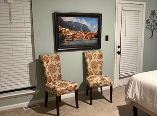 4726 Hollis Rd, Virginia Beach, VA 23455