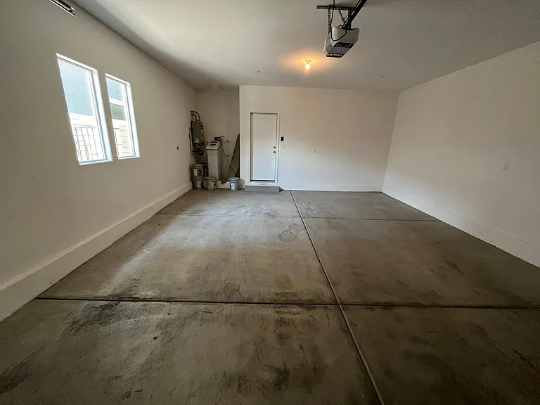 845 E Sunset Rd — Photo 36