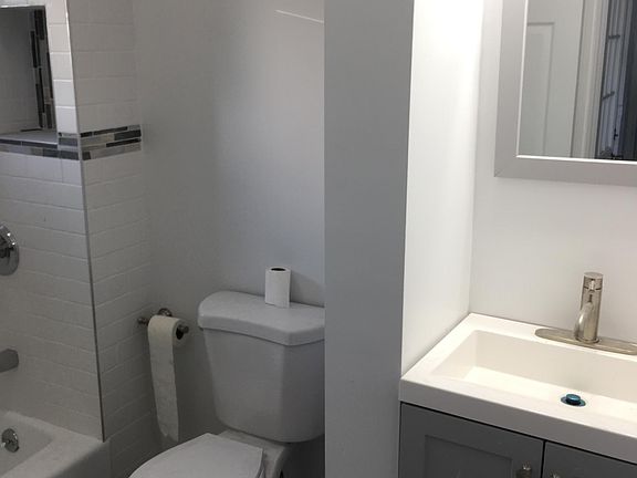 4th image of 29 Cedar Hill Ave #2
