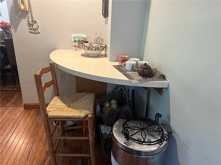 257 Johnston Rd — Photo 5