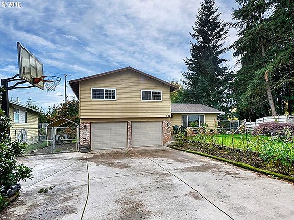 2nd image of 126 NE 20th Dr