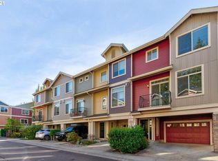 423 NE Tork Pl, Hillsboro, OR 97006