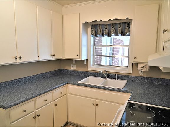 5th image of 3208 Broadview Dr